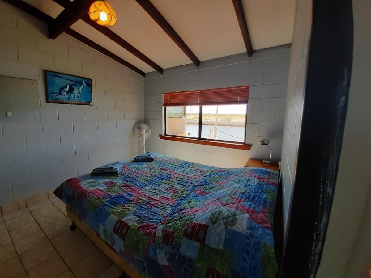 Pelican Point Waterfront Resort Formerly Carnarvon Beach Retreat Buitenkant foto