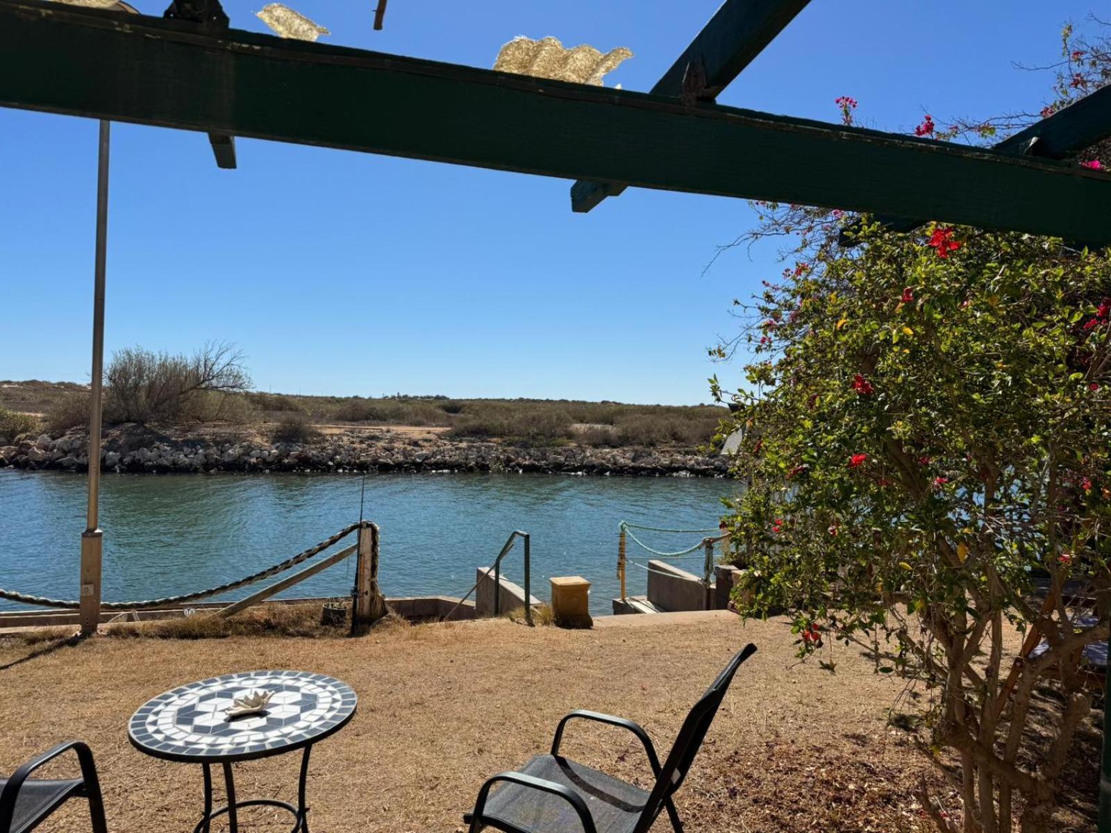 Pelican Point Waterfront Resort Formerly Carnarvon Beach Retreat Buitenkant foto