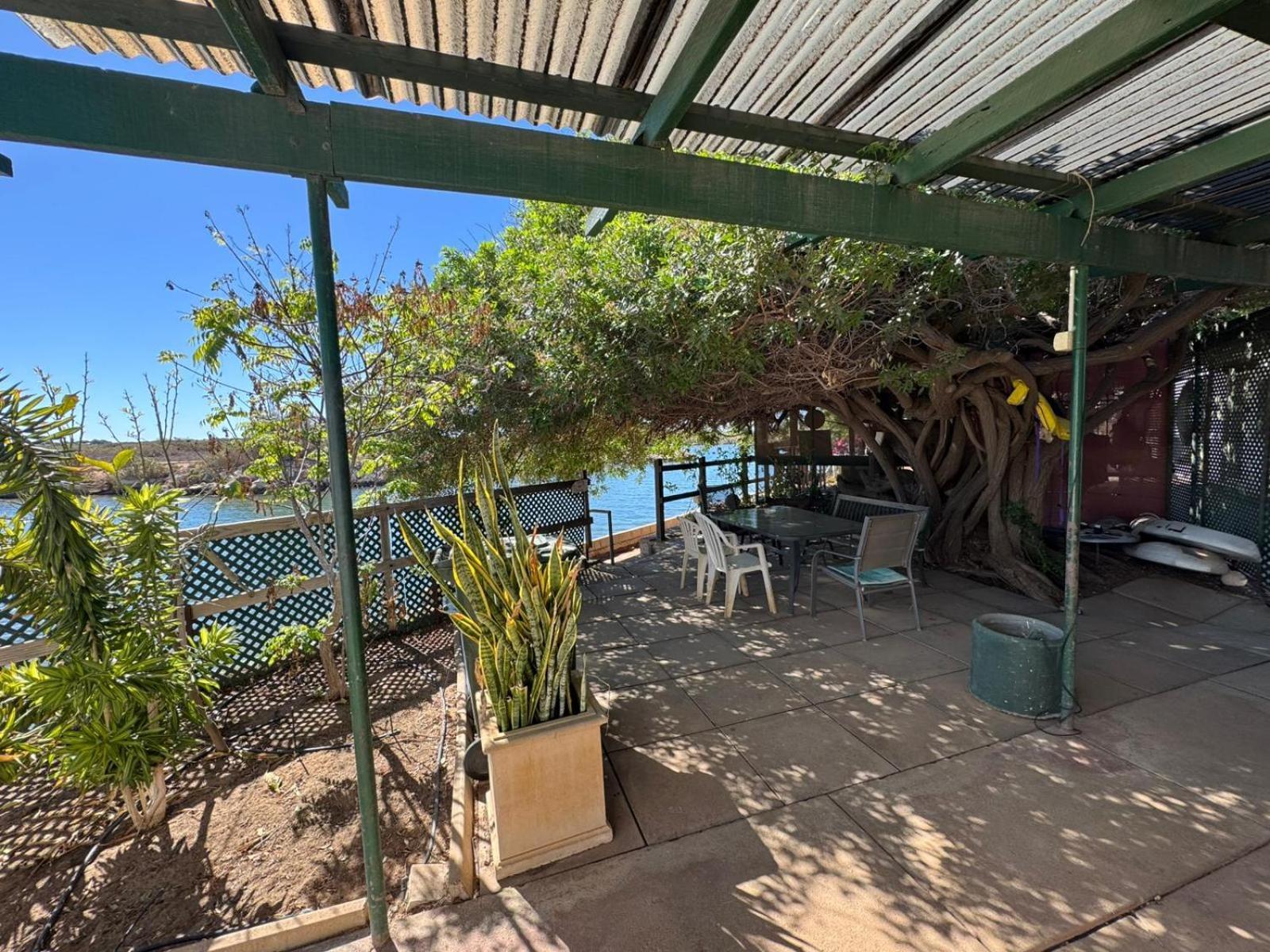 Pelican Point Waterfront Resort Formerly Carnarvon Beach Retreat Buitenkant foto